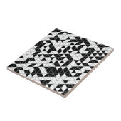 Modern Black Gray White Geometric Triangles タイル (側面)