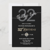 Modern Black Minimalist Men 32nd Birthday Party 招待状 (正面)