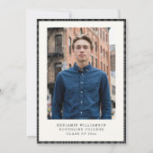 Modern Black Plaid Class of 2026 Photo Graduation 案内状 (正面)