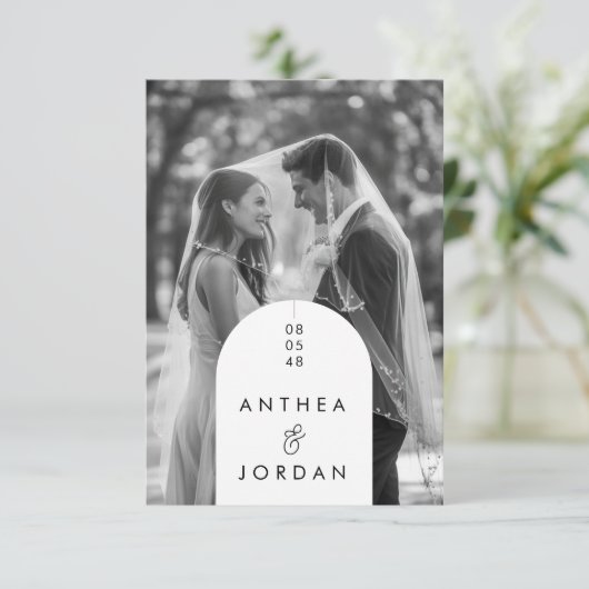Modern Black & White Arch Photo Wedding Invitation 招待状 (スタンド正面)