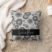 Modern black white geometric starburst Name  クッション (ブランケット)