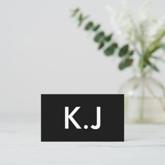 Modern Black White Minimalist QR Code Monogram 名刺 (スタンド正面)