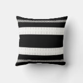 Modern Black & White Striped Decorative  クッション (裏面)