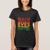 Modern BLM Black History Pride Apparel Tシャツ (正面)