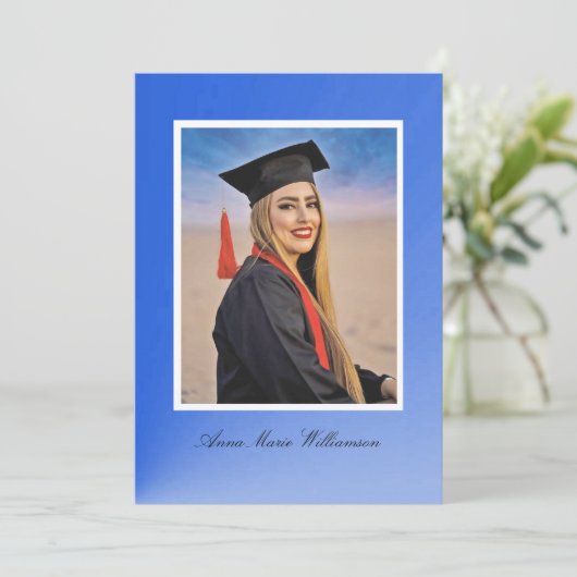 Modern Blue Gradient Graduation Announcement 招待状 (スタンド正面)