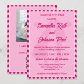 Modern Blush Pink Chevron QR Code Photo Wedding 招待状 (正面/裏面)