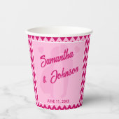 Modern Blush Pink Chevron Stripe Wedding 紙コップ (正面)