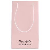 Modern Blush Pink Monogram Design スモールペーパーバッグ (正面)