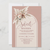 Modern Boho Dusty Pink Pampas Floral Arch Sixteen 招待状 (正面)
