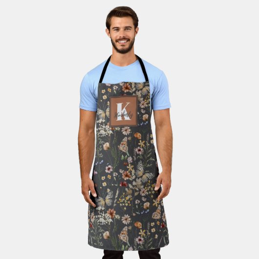 Modern Boho Floral Monogram Name エプロン (着用した状態)
