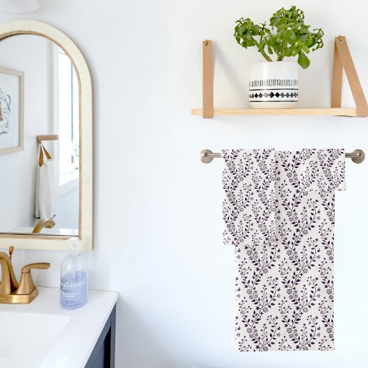 Modern Boho Floral Pattern Plum White バスタオルセット