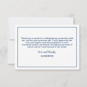 Modern Bold Class 2026 Navy Blue Graduation サンキューカード (裏面)