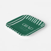 Modern Bold Green Striped Pattern Graduation Party ペーパープレート (傾斜あり)