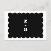 Modern Bold Scalloped Border Black White Details エンクロージャーカード (裏面)