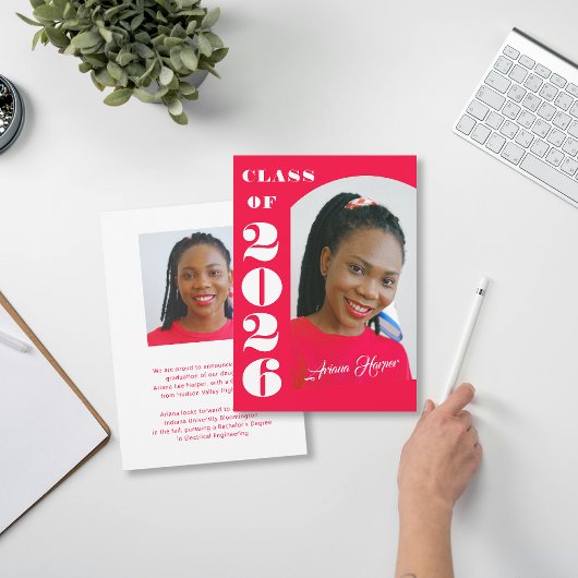 Modern Bold Script Pink Graduation Announcement 招待状