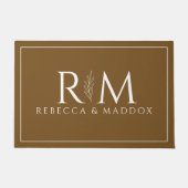 Modern Brown Monogram Door Mat ドアマット (正面)