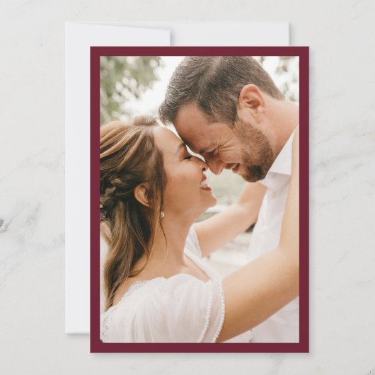 Modern Burgundy Border Photo Wedding 招待状 (裏面)