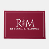 Modern Burgundy Botanical Monogram Door Mat ドアマット (正面)