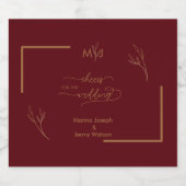 Modern Burgundy Golden Leaflet Border Monogram ビールラベル (シングルラベル)