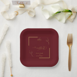 Modern Burgundy Golden Leaflet Border Monogram ペーパープレート