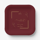 Modern Burgundy Golden Leaflet Border Monogram ペーパープレート (正面)