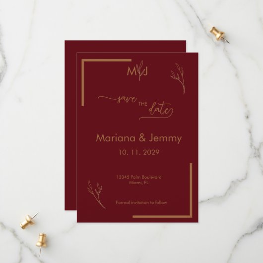 Modern Burgundy Golden Leaflet Monogram Scripted セーブザデート (正面/裏面インサイチュ)