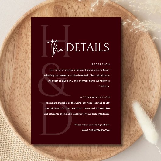 Modern Burgundy Monogram Minimalist Wedding エンクロージャーカード