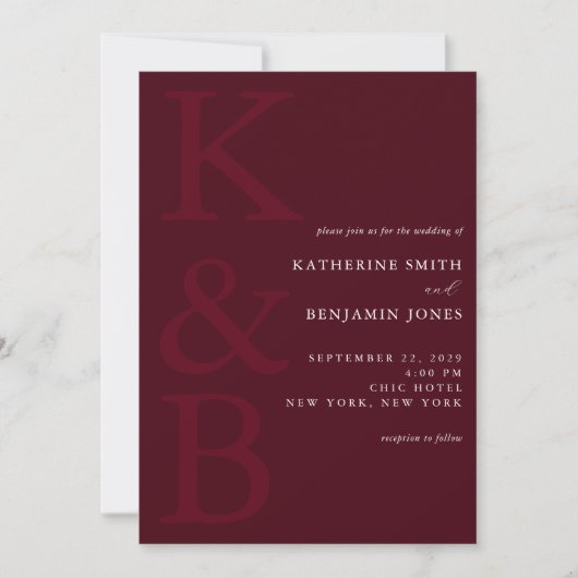 Modern Burgundy Monogram Minimalist Wedding 招待状 (正面)