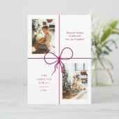 Modern Burgundy Ribbon Bow Wrap 2 Photo Christmas シーズンカード (スタンド正面)