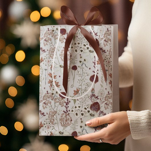 Modern Burgundy Wildflowers | Elegant Boho Floral  ミディアムペーパーバッグ