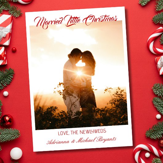 Modern Calligraphy Red Married Little Christmas シーズンカード
