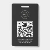 Modern Charcoal QR Code Custom Company Logo バッジ (正面)