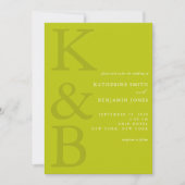 Modern Chartreuse Monogram Minimalist Wedding 招待状 (正面)