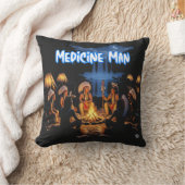 Modern Cherokee Medicine Man クッション (ブランケット)