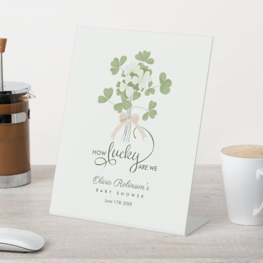 Modern Chic Lucky Shamrock with Bow baby shower 台座サイン (インサイチュ)