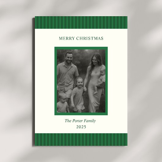 Modern Christmas Minimal Family Photo Green Chic シーズンカード