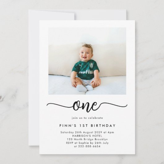 Modern Classic First Birthday Photo Invitation 招待状 (正面)