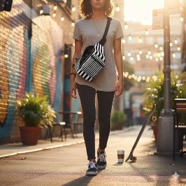 Modern Classic White Black Casual Sling Bag スリングバッグ