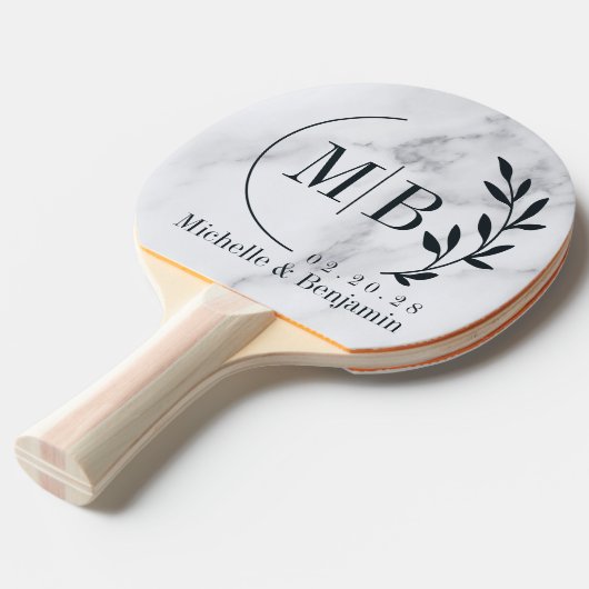 Modern Clean White Marble Leaf Wedding Monogram 卓球ラケット (正面アングル)