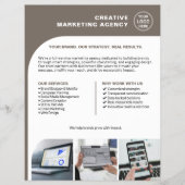 Modern Custom Logo Photo QR Marketing Business チラシ (正面)