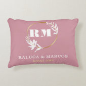 Modern Custom Monogram Anniversary Keepsake アクセントクッション (正面)