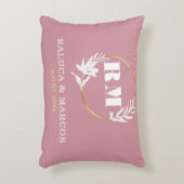 Modern Custom Monogram Anniversary Keepsake アクセントクッション (正面(垂直))