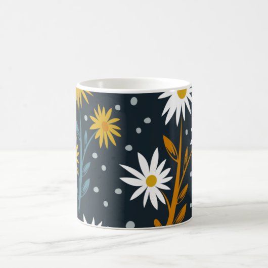 Modern Daisies Pattern on Dark Blue コーヒーマグカップ (中央)