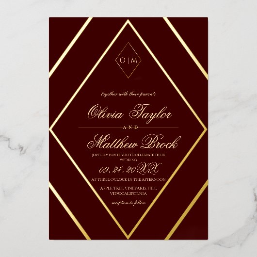 Modern Diamond Burgundy Gold Wedding 箔招待状 (正面)