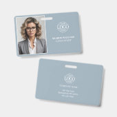 Modern Dusty Blue Minimal Company Employee Photo バッジ (正面＆裏面)