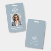 Modern Dusty Blue Minimalist Employee Photo バッジ (正面＆裏面)