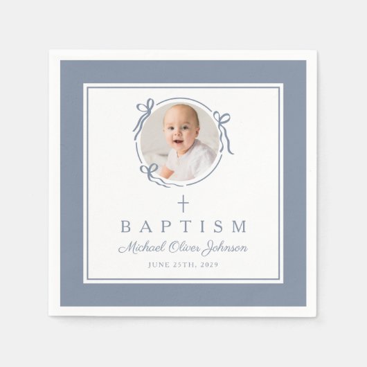 Modern Dusty Blue Religius Cross Boy Baptism スタンダードカクテルナプキン (正面)