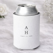 Modern Editorial Serif Monogram Wedding Can Cooler 缶クーラー