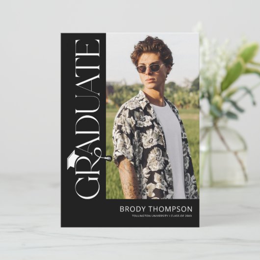 Modern Elegant Black & White 3 Photo Graduation 招待状 (スタンド正面)