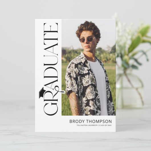 Modern Elegant Black & White 3 Photo Graduation 招待状 (スタンド正面)